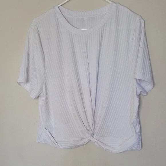 White Twist-Front Short Sleeve Women’s Top - Picture 1 of 4